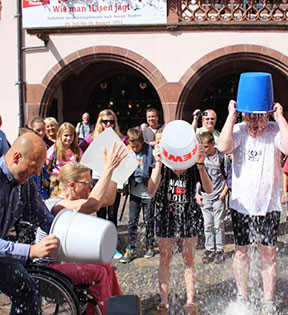 Ice bucket challenge